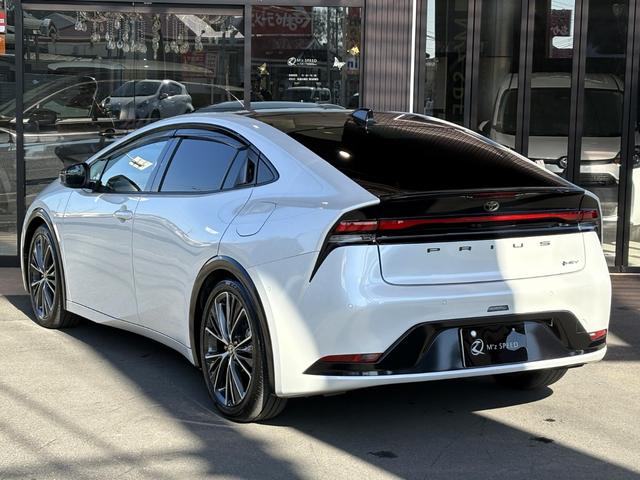 プリウス Ｚ　ユーザー買取車　パノラマルーフ　デジタルインナーミラー　前後方ドライブレコーダー　ディスプレイオーディオｐｌｕｓ　寒冷地仕様　パノラミックビュー　シートベンチレーション　電動トランク　禁煙車（17枚目）