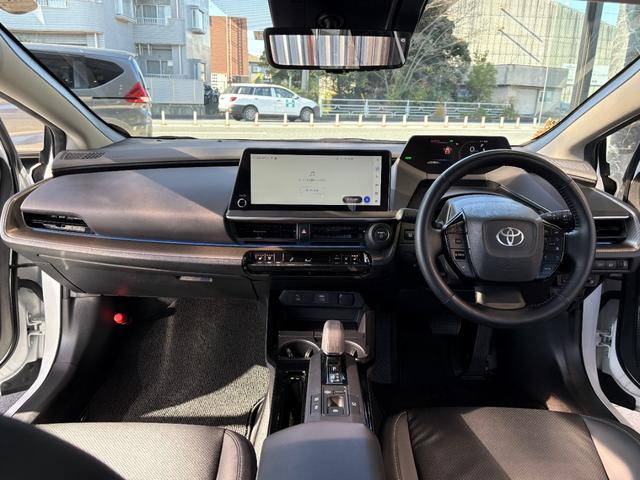 プリウス Ｚ　ユーザー買取車　パノラマルーフ　デジタルインナーミラー　前後方ドライブレコーダー　ディスプレイオーディオｐｌｕｓ　寒冷地仕様　パノラミックビュー　シートベンチレーション　電動トランク　禁煙車（32枚目）