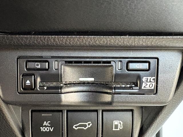 プリウス Ｚ　ユーザー買取車　パノラマルーフ　デジタルインナーミラー　前後方ドライブレコーダー　ディスプレイオーディオｐｌｕｓ　寒冷地仕様　パノラミックビュー　シートベンチレーション　電動トランク　禁煙車（49枚目）