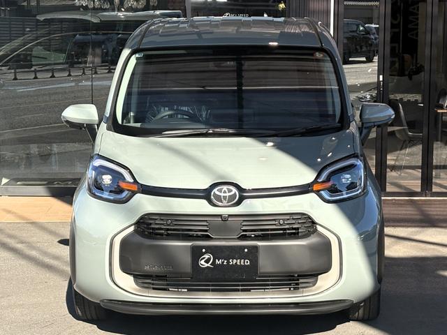 シエンタ ハイブリッドZ 仕様変更後モデル7人乗り10.5型ディスプレイオーディオ コンフォートパッケージ シートヒーター 全方位カメラ 前後ドライブレコーダー トヨタチームメイトアドバンストパーク HDMI サーキュレーター(8枚目)