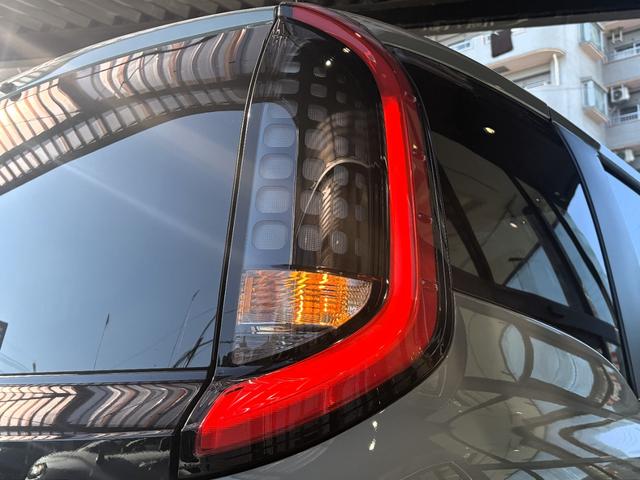 シエンタ ハイブリッドZ 仕様変更後モデル7人乗り10.5型ディスプレイオーディオ コンフォートパッケージ シートヒーター 全方位カメラ 前後ドライブレコーダー トヨタチームメイトアドバンストパーク HDMI サーキュレーター(27枚目)