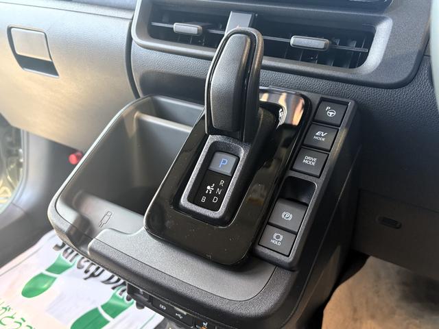 シエンタ ハイブリッドZ 仕様変更後モデル7人乗り10.5型ディスプレイオーディオ コンフォートパッケージ シートヒーター 全方位カメラ 前後ドライブレコーダー トヨタチームメイトアドバンストパーク HDMI サーキュレーター(49枚目)