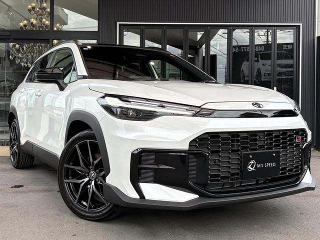 カローラクロス GRスポーツ パノラミックビュー ブレーキキャリパーGRロゴ アダプティブハイビーム パノラマルーフナノイーX アクセサリーコンセント パワーバックドア ステアリングヒーター BSM ステアリングヒーター(10枚目)