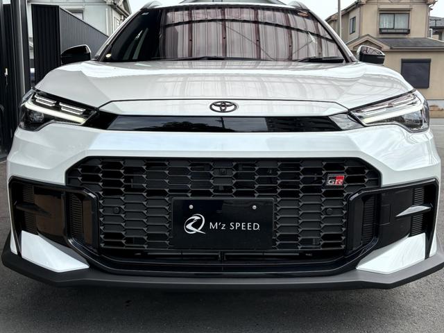 カローラクロス GRスポーツ パノラミックビュー ブレーキキャリパーGRロゴ アダプティブハイビーム パノラマルーフナノイーX アクセサリーコンセント パワーバックドア ステアリングヒーター BSM ステアリングヒーター(24枚目)