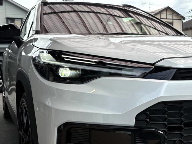 カローラクロス GRスポーツ パノラミックビュー ブレーキキャリパーGRロゴ アダプティブハイビーム パノラマルーフナノイーX アクセサリーコンセント パワーバックドア ステアリングヒーター BSM ステアリングヒーター(25枚目)