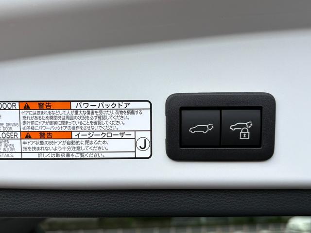 カローラクロス GRスポーツ パノラミックビュー ブレーキキャリパーGRロゴ アダプティブハイビーム パノラマルーフナノイーX アクセサリーコンセント パワーバックドア ステアリングヒーター BSM ステアリングヒーター(44枚目)