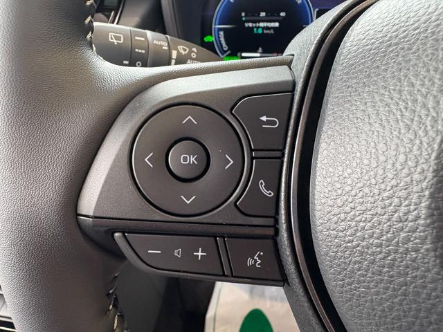 カローラクロス GRスポーツ パノラミックビュー ブレーキキャリパーGRロゴ アダプティブハイビーム パノラマルーフナノイーX アクセサリーコンセント パワーバックドア ステアリングヒーター BSM ステアリングヒーター(47枚目)