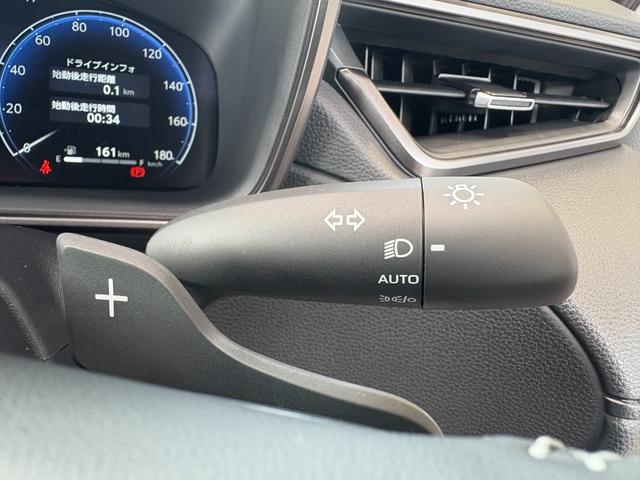 カローラクロス GRスポーツ パノラミックビュー ブレーキキャリパーGRロゴ アダプティブハイビーム パノラマルーフナノイーX アクセサリーコンセント パワーバックドア ステアリングヒーター BSM ステアリングヒーター(48枚目)