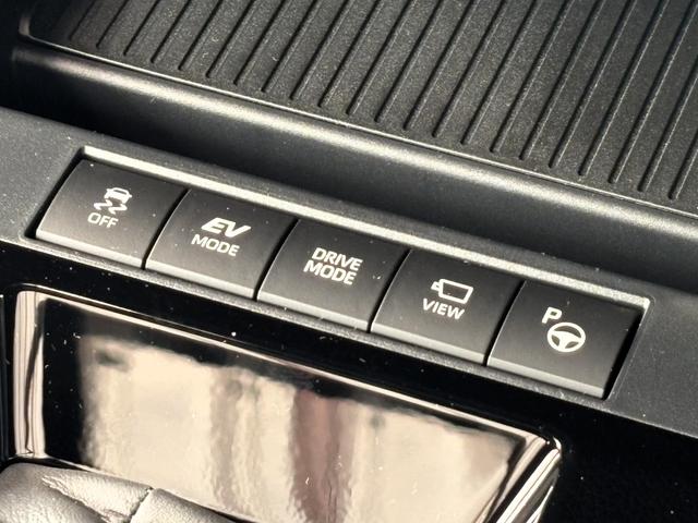 カローラクロス GRスポーツ パノラミックビュー ブレーキキャリパーGRロゴ アダプティブハイビーム パノラマルーフナノイーX アクセサリーコンセント パワーバックドア ステアリングヒーター BSM ステアリングヒーター(51枚目)