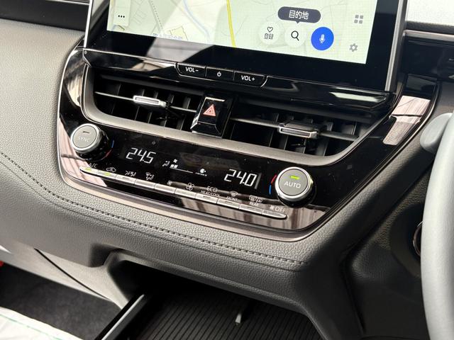 カローラクロス GRスポーツ パノラミックビュー ブレーキキャリパーGRロゴ アダプティブハイビーム パノラマルーフナノイーX アクセサリーコンセント パワーバックドア ステアリングヒーター BSM ステアリングヒーター(52枚目)