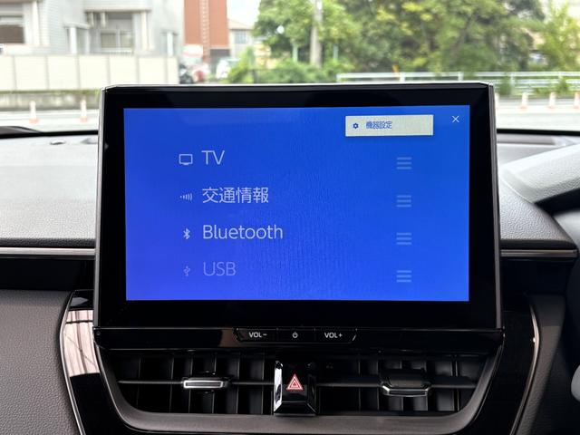 カローラクロス GRスポーツ パノラミックビュー ブレーキキャリパーGRロゴ アダプティブハイビーム パノラマルーフナノイーX アクセサリーコンセント パワーバックドア ステアリングヒーター BSM ステアリングヒーター(64枚目)