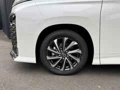 中古車の金利は約７〜１０％、ディーラーで約６％前後が一般的ですが、当社では新車低金利実質年率２．９％・最長１２０回払いまで頭金無しでご利用可能です！購入を前提とした事前審査もお気軽にご相談ください。 4