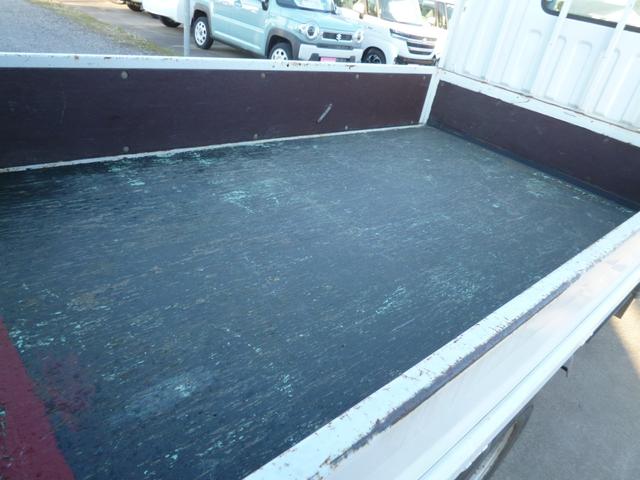 キャンター 　キャンターガッツ　パワーゲート　オートマ　１．５Ｔ　平ボディ（12枚目）