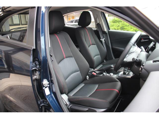 デミオ ＸＤツーリング　６ＭＴ／禁煙車／マツダコネクトナビ／ＣＤ・ＤＶＤ再生／Ｂｌｕｅｔｏｏｔｈ／地デジ／シートヒーター／ＥＴＣ／クルーズコントロール／ＬＥＤライト／社外１５インチアルミホイール（9枚目）