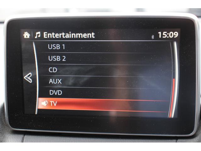 デミオ ＸＤツーリング　６ＭＴ／禁煙車／マツダコネクトナビ／ＣＤ・ＤＶＤ再生／Ｂｌｕｅｔｏｏｔｈ／地デジ／シートヒーター／ＥＴＣ／クルーズコントロール／ＬＥＤライト／社外１５インチアルミホイール（14枚目）