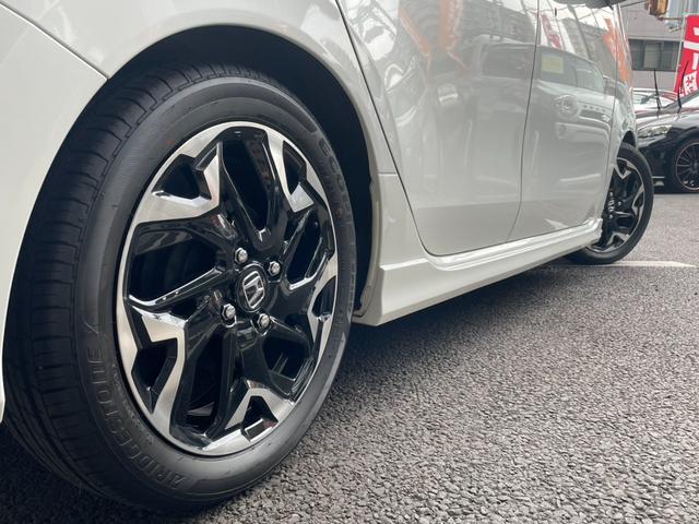 Ｎ－ＷＧＮカスタム Ｌ・ターボホンダセンシング　ＫＹＢローファーサスキッド／フルセグ／バックカメラ／衝突軽減ブレーキ／誤発進抑制機能／アダプティブクルーズコントロール／純正１５ＡＷ／ＬＥＤヘッドライト／パドルシフト／シートヒーター／ＥＴＣ／禁煙車（32枚目）