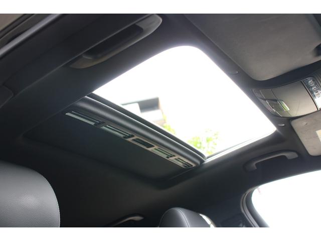 ＧＬＣ ＧＬＣ２２０ｄ　４マチック　クーペ　ＡＭＧライン　後期型／ガラススライディングルーフ／レーダーセーフティパッケージ／１０．２５インチオーディオディスプレイ／マルチビームＬＥＤヘッドライト／ハーフレザーシート／純正１９ＡＷ／フルセグ／全周囲カメラ／禁煙（7枚目）