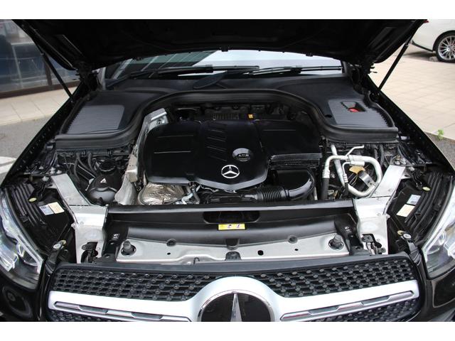 ＧＬＣ ＧＬＣ２２０ｄ　４マチック　クーペ　ＡＭＧライン　後期型／ガラススライディングルーフ／レーダーセーフティパッケージ／１０．２５インチオーディオディスプレイ／マルチビームＬＥＤヘッドライト／ハーフレザーシート／純正１９ＡＷ／フルセグ／全周囲カメラ／禁煙（12枚目）