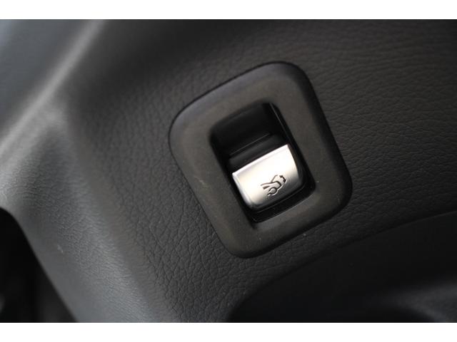 ＧＬＣ ＧＬＣ２２０ｄ　４マチック　クーペ　ＡＭＧライン　後期型／ガラススライディングルーフ／レーダーセーフティパッケージ／１０．２５インチオーディオディスプレイ／マルチビームＬＥＤヘッドライト／ハーフレザーシート／純正１９ＡＷ／フルセグ／全周囲カメラ／禁煙（77枚目）