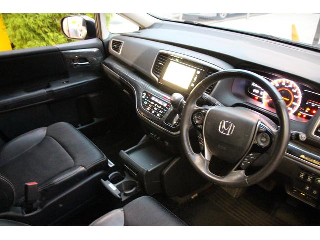 オデッセイ アブソルート・ＥＸ　７人乗／禁煙車／マルチビューカメラ／障害物センサー／両側パワースライド／ブラインドスポットモニター／オートクルーズ／オットマン／純正ナビ／Ｂｌｕｅｔｏｏｔｈ接続／ＵＳＢ接続／社外１９インチＡＷ／ＥＴＣ（62枚目）