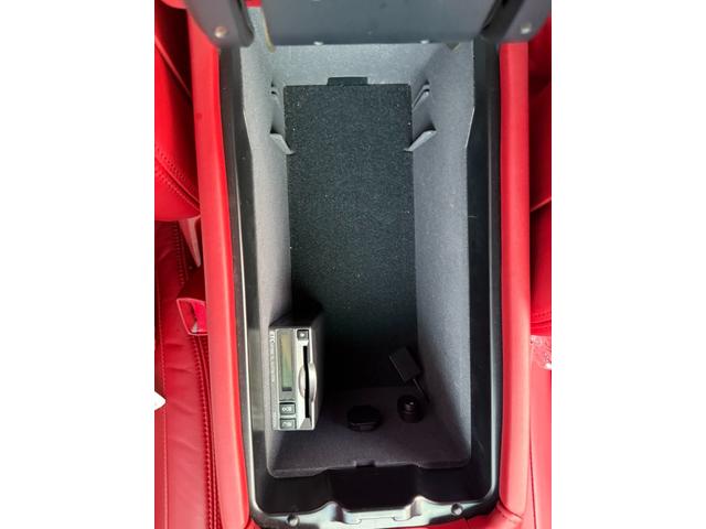 ソアラ ４３０ＳＣＶ　ノーブルカラーエディション　ノーブルカラーエディション／赤革レザーシート／マークレビンソンスピーカー／禁煙／ＴＲＤ１９インチアルミホイール／オートクルーズコントロール／電動シート／ＨＩＤヘッドライト／フロントフォグランプ／ＥＴＣ（68枚目）