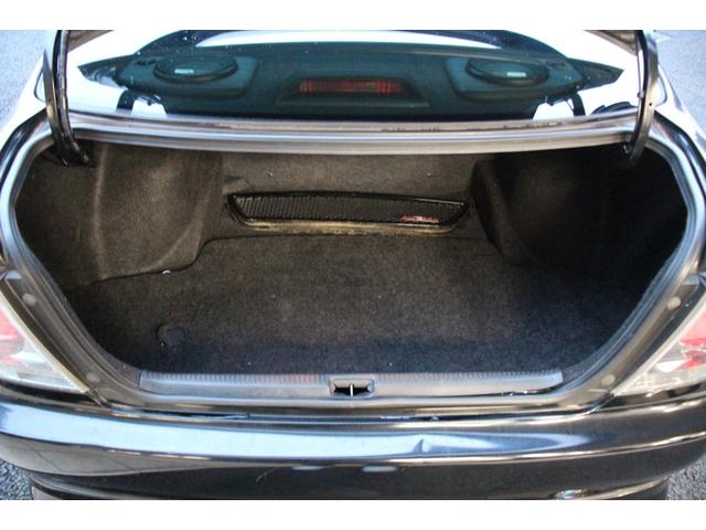 アルテッツァ RS200 リミテッドII 後期型/タイミングベルト85.000キロ時交換済み/6MT車/禁煙車/RS-Rマフラー/リアスポイラー/トルセンLSD/HIDヘッドライト/オートライト/CD再生/ミュージックプレイヤー接続可/USB(10枚目)