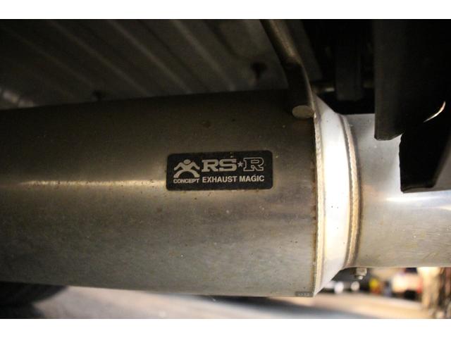 アルテッツァ RS200 リミテッドII 後期型/タイミングベルト85.000キロ時交換済み/6MT車/禁煙車/RS-Rマフラー/リアスポイラー/トルセンLSD/HIDヘッドライト/オートライト/CD再生/ミュージックプレイヤー接続可/USB(13枚目)