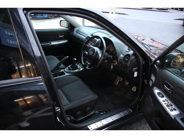 アルテッツァ RS200 リミテッドII 後期型/タイミングベルト85.000キロ時交換済み/6MT車/禁煙車/RS-Rマフラー/リアスポイラー/トルセンLSD/HIDヘッドライト/オートライト/CD再生/ミュージックプレイヤー接続可/USB(45枚目)