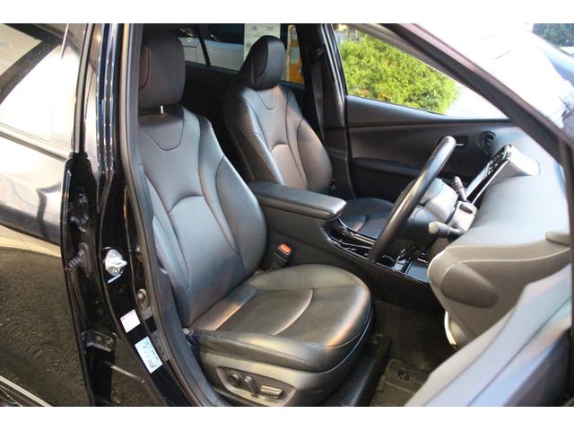 プリウス Aツーリングセレクション ICONICモデリスタエアロ/モデリスタ17インチAW/セーフティセンス/ナビレディセット/アダプティブクルーズコントロール/レザーシート/パワーシート/シートヒーター/ブラインドスポットモニター(8枚目)