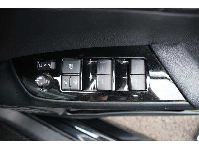 プリウス Aツーリングセレクション ICONICモデリスタエアロ/モデリスタ17インチAW/セーフティセンス/ナビレディセット/アダプティブクルーズコントロール/レザーシート/パワーシート/シートヒーター/ブラインドスポットモニター(51枚目)