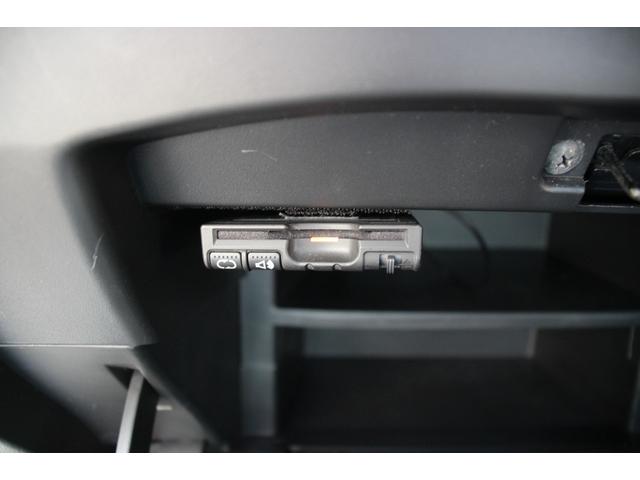 ノート ニスモ　Ｓ　禁煙車／ＴＥＩＮ車高調／強化クラッチ／ｍｏｍｏステアリング／タコメーター／ＢＬＩＴＺタワーバー／メーカーオプションレカロシート／ニスモエアロ／ウェッズスポーツ１６インチＡＷ／純正ナビ／バックカメラ（16枚目）