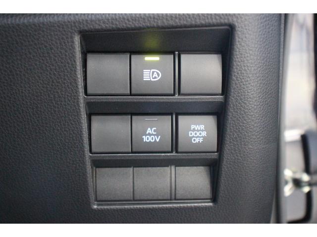 ヴォクシー ハイブリッドＳ－Ｚ　快適利便パッケージＨｉｇｈ／大画面ディスプレイ／フリップダウンモニター／ユニバーサルステップ／地デジＴＶ／ＤＶＤ／ＣＤ／バックカメラ／ブラインドスポットモニター／シートヒーター／三眼ＬＥＤヘッドライト（15枚目）