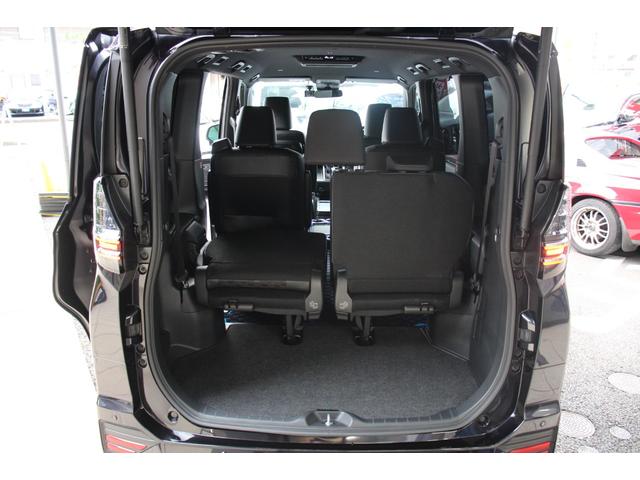 ヴォクシー ハイブリッドＳ－Ｚ　快適利便パッケージＨｉｇｈ／大画面ディスプレイ／フリップダウンモニター／ユニバーサルステップ／地デジＴＶ／ＤＶＤ／ＣＤ／バックカメラ／ブラインドスポットモニター／シートヒーター／三眼ＬＥＤヘッドライト（36枚目）