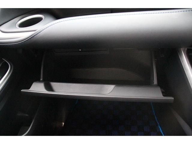 ヴォクシー ハイブリッドＳ－Ｚ　快適利便パッケージＨｉｇｈ／大画面ディスプレイ／フリップダウンモニター／ユニバーサルステップ／地デジＴＶ／ＤＶＤ／ＣＤ／バックカメラ／ブラインドスポットモニター／シートヒーター／三眼ＬＥＤヘッドライト（69枚目）