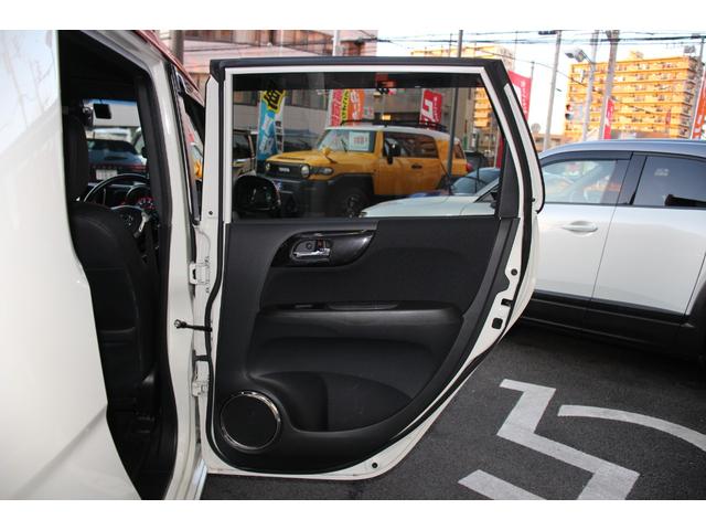 Ｎ－ＯＮＥ モデューロＸ　安心パッケージ／オプションカラー２トーン（プレミアムホワイトパールＩＩ＆レッド）／専用サスペンション／ターボ／禁煙／社外１５インチＡＷ／カロッツェリアＨＤＤナビ／Ｂｌｕｅｔｏｏｔｈ／ドラレコ／ＥＴＣ（42枚目）