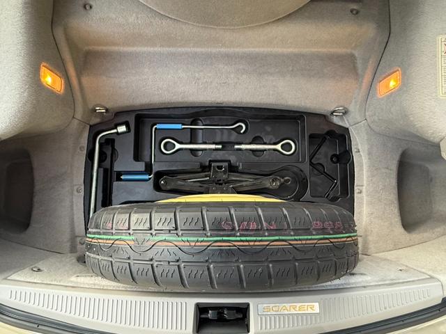 ソアラ 430SCV ノーブルカラーエディション ノーブルカラーエディション/赤革レザーシート/マークレビンソンスピーカー/禁煙/TRD19インチアルミホイール/オートクルーズコントロール/電動シート/HIDヘッドライト/フロントフォグランプ/ETC(16枚目)