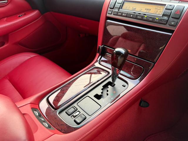 ソアラ 430SCV ノーブルカラーエディション ノーブルカラーエディション/赤革レザーシート/マークレビンソンスピーカー/禁煙/TRD19インチアルミホイール/オートクルーズコントロール/電動シート/HIDヘッドライト/フロントフォグランプ/ETC(59枚目)