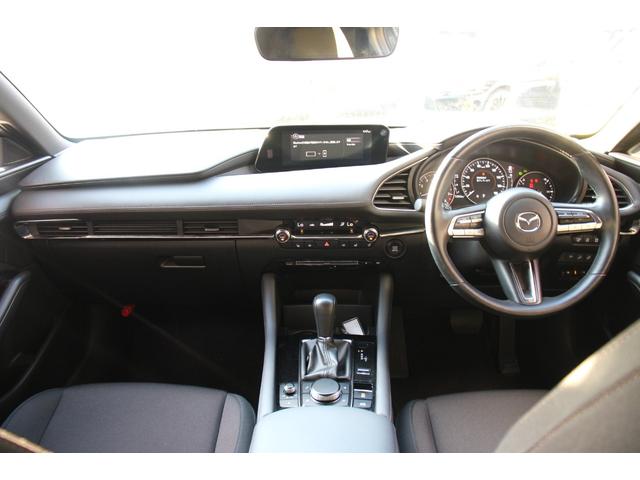 MAZDA3ファストバック 20Sプロアクティブ ツーリングセレクション シグネチャースタイル/360°セーフティパッケージ/フルセグ/アダプティブクルーズコントロール/LEDヘッドライト/BSM/シートヒーター/Bluetooth接続/寒冷地仕様/純正18AW(6枚目)