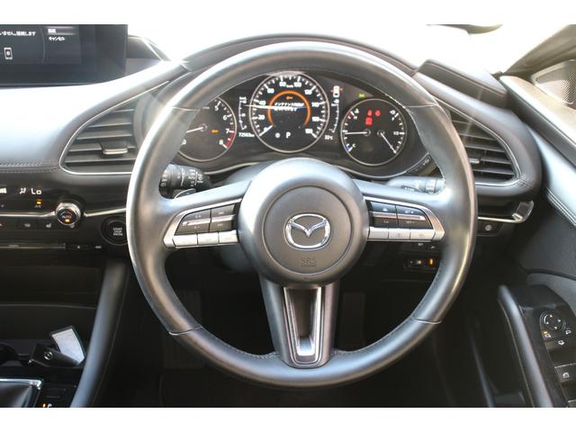 MAZDA3ファストバック 20Sプロアクティブ ツーリングセレクション シグネチャースタイル/360°セーフティパッケージ/フルセグ/アダプティブクルーズコントロール/LEDヘッドライト/BSM/シートヒーター/Bluetooth接続/寒冷地仕様/純正18AW(7枚目)