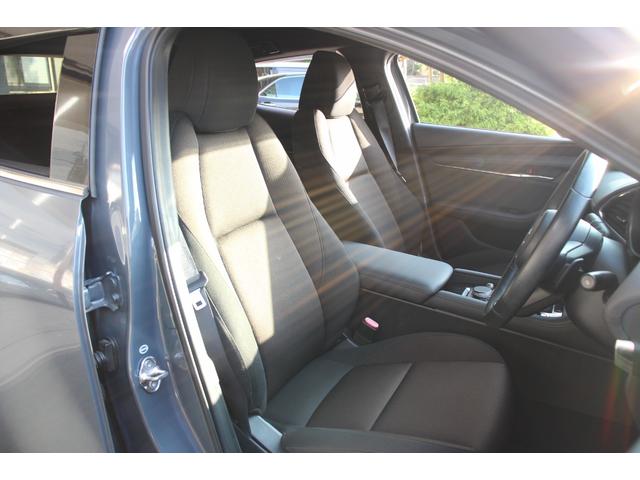 MAZDA3ファストバック 20Sプロアクティブ ツーリングセレクション シグネチャースタイル/360°セーフティパッケージ/フルセグ/アダプティブクルーズコントロール/LEDヘッドライト/BSM/シートヒーター/Bluetooth接続/寒冷地仕様/純正18AW(10枚目)