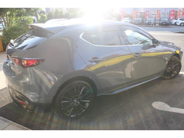 MAZDA3ファストバック 20Sプロアクティブ ツーリングセレクション シグネチャースタイル/360°セーフティパッケージ/フルセグ/アダプティブクルーズコントロール/LEDヘッドライト/BSM/シートヒーター/Bluetooth接続/寒冷地仕様/純正18AW(16枚目)