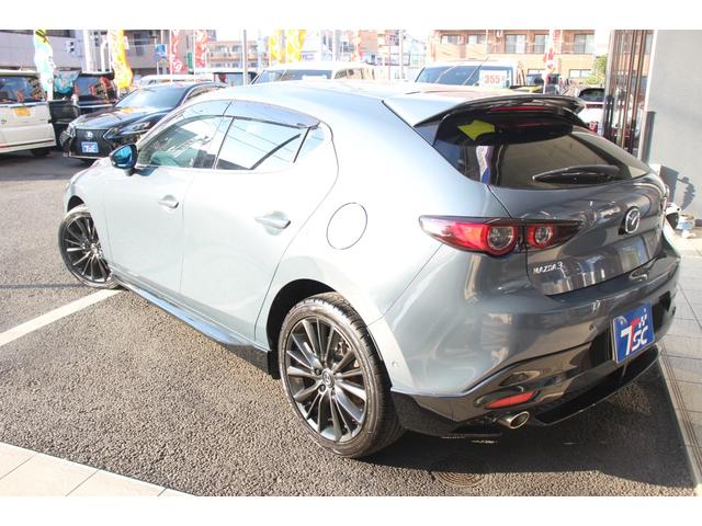 MAZDA3ファストバック 20Sプロアクティブ ツーリングセレクション シグネチャースタイル/360°セーフティパッケージ/フルセグ/アダプティブクルーズコントロール/LEDヘッドライト/BSM/シートヒーター/Bluetooth接続/寒冷地仕様/純正18AW(18枚目)