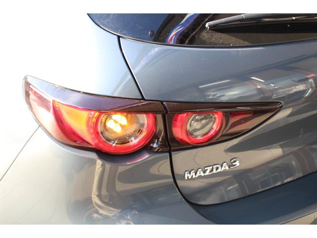 MAZDA3ファストバック 20Sプロアクティブ ツーリングセレクション シグネチャースタイル/360°セーフティパッケージ/フルセグ/アダプティブクルーズコントロール/LEDヘッドライト/BSM/シートヒーター/Bluetooth接続/寒冷地仕様/純正18AW(32枚目)