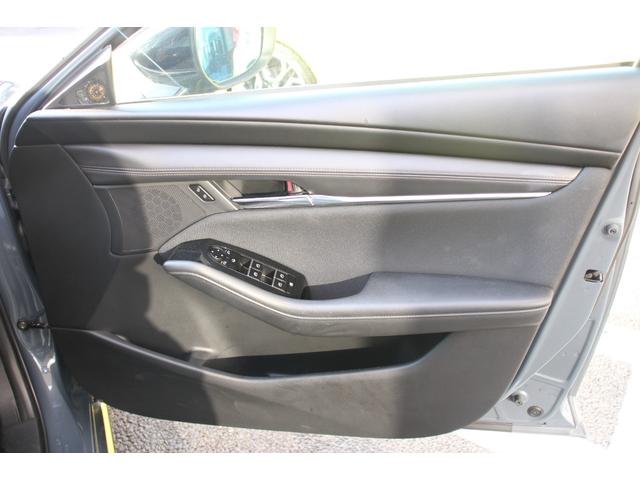 MAZDA3ファストバック 20Sプロアクティブ ツーリングセレクション シグネチャースタイル/360°セーフティパッケージ/フルセグ/アダプティブクルーズコントロール/LEDヘッドライト/BSM/シートヒーター/Bluetooth接続/寒冷地仕様/純正18AW(39枚目)