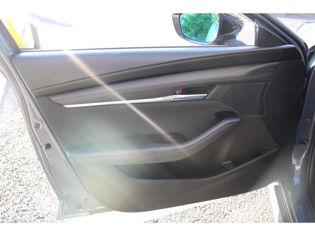 MAZDA3ファストバック 20Sプロアクティブ ツーリングセレクション シグネチャースタイル/360°セーフティパッケージ/フルセグ/アダプティブクルーズコントロール/LEDヘッドライト/BSM/シートヒーター/Bluetooth接続/寒冷地仕様/純正18AW(42枚目)