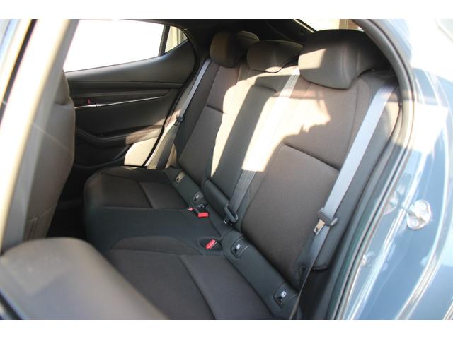 MAZDA3ファストバック 20Sプロアクティブ ツーリングセレクション シグネチャースタイル/360°セーフティパッケージ/フルセグ/アダプティブクルーズコントロール/LEDヘッドライト/BSM/シートヒーター/Bluetooth接続/寒冷地仕様/純正18AW(45枚目)