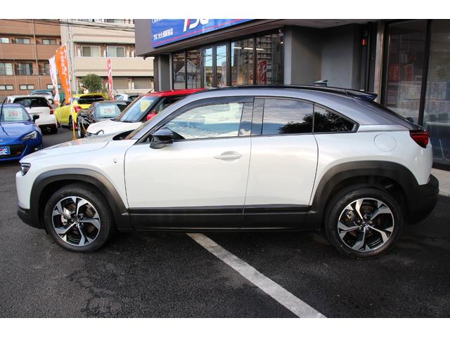 MX-30ロータリーEV ナチュラルモノトーン 8.8インチマツダコネクトナビ/BOSEサウンド/全周囲カメラ/レーダークルーズコントロール/ハーフレザーシート/メモリー付きパワーシート/LEDヘッドライト/純正18インチAW/ETC/(20枚目)