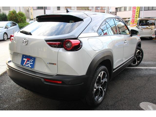 MX-30ロータリーEV ナチュラルモノトーン 8.8インチマツダコネクトナビ/BOSEサウンド/全周囲カメラ/レーダークルーズコントロール/ハーフレザーシート/メモリー付きパワーシート/LEDヘッドライト/純正18インチAW/ETC/(21枚目)