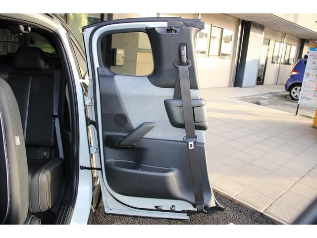 MX-30ロータリーEV ナチュラルモノトーン 8.8インチマツダコネクトナビ/BOSEサウンド/全周囲カメラ/レーダークルーズコントロール/ハーフレザーシート/メモリー付きパワーシート/LEDヘッドライト/純正18インチAW/ETC/(40枚目)