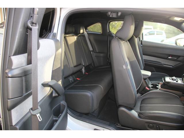 MX-30ロータリーEV ナチュラルモノトーン 8.8インチマツダコネクトナビ/BOSEサウンド/全周囲カメラ/レーダークルーズコントロール/ハーフレザーシート/メモリー付きパワーシート/LEDヘッドライト/純正18インチAW/ETC/(42枚目)